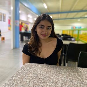 Meet your Posher, Anelia